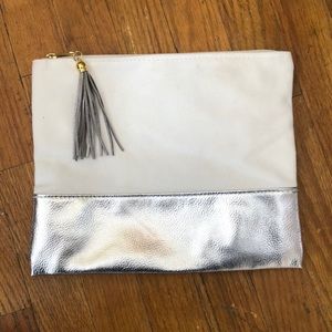 Makeup bag